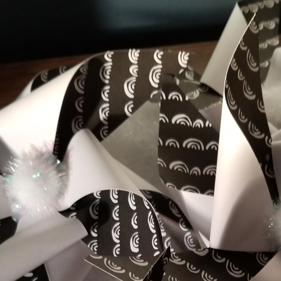 Bundle of (4) Handmade Pinwheels w/white shimmer pom poms. - Picture 2 of 3